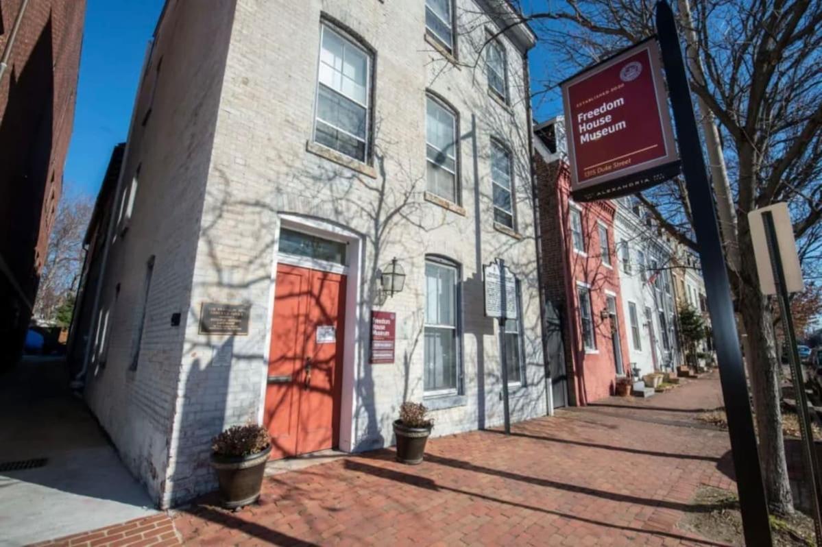 The Liberty House Of Old Town Designer Home Alexandria Exterior photo